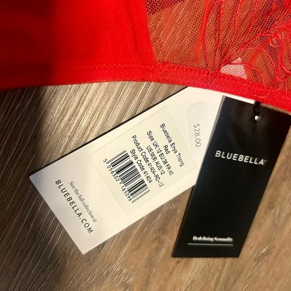 Blue Bella bra and thong set - Picture 4 of 8